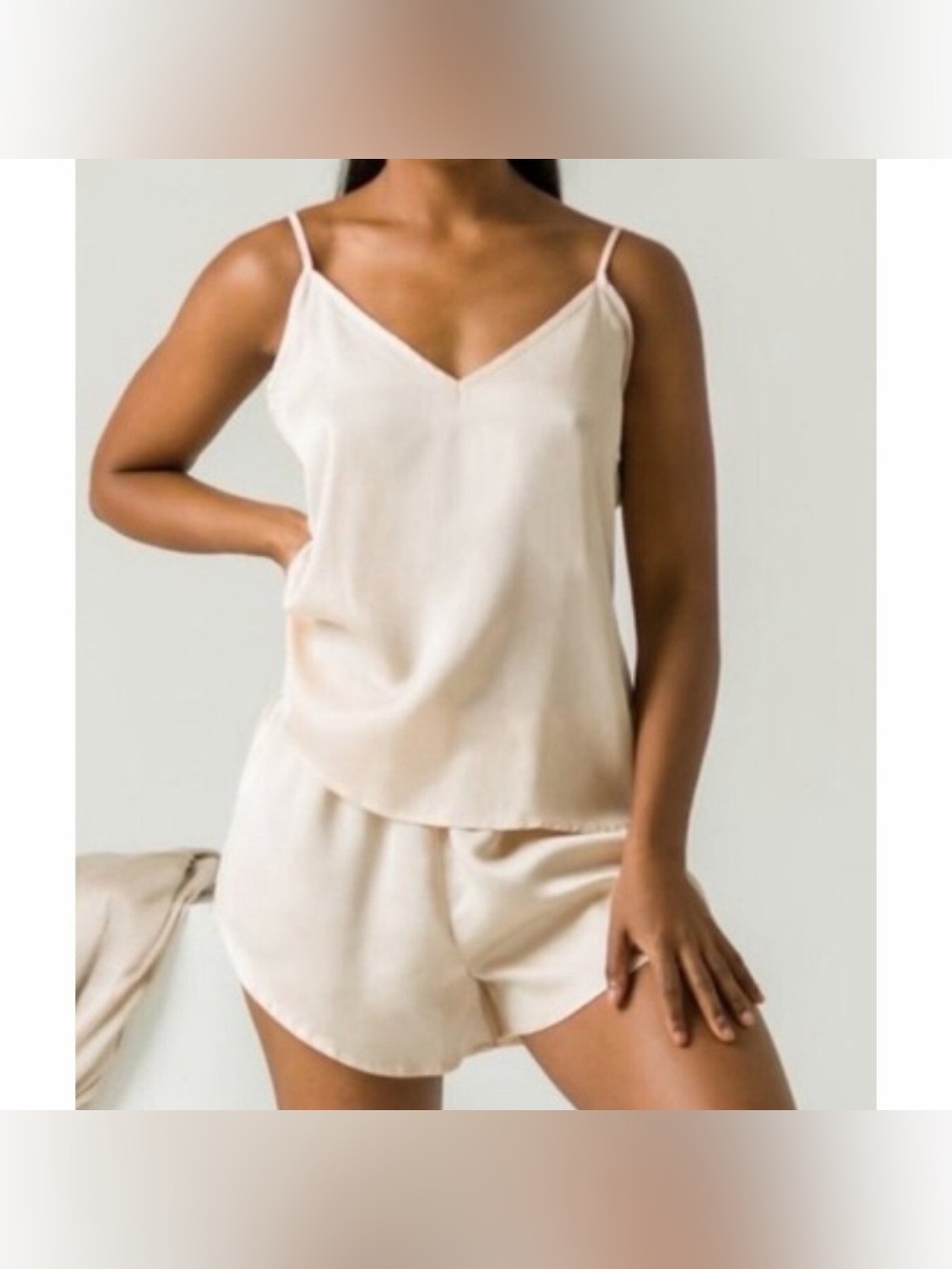 Ettitude 100% Bamboo Lyocell Sateen V-Neck Cami in Oat Size Medium